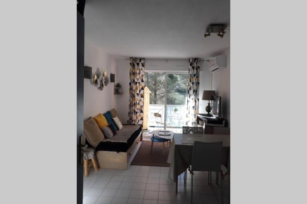 Appartement T2 Dans Residence Avec Piscine Et Tennis Saint-Raphaël Dış mekan fotoğraf