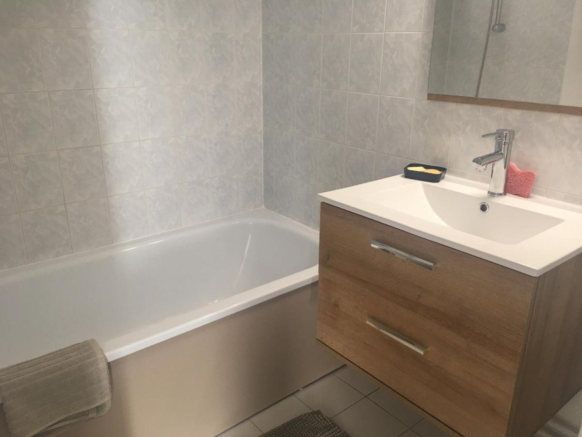 Appartement T2 Dans Residence Avec Piscine Et Tennis Saint-Raphaël Dış mekan fotoğraf